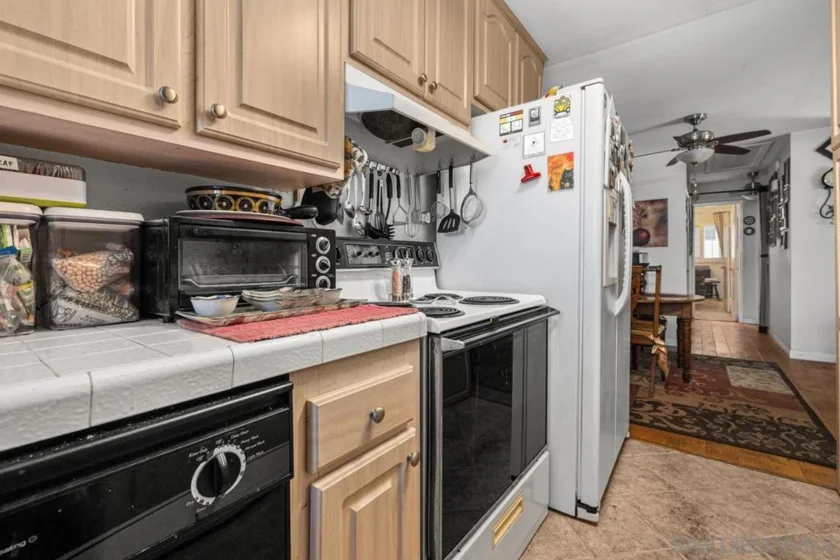 7802 Camino Raposa photo 7