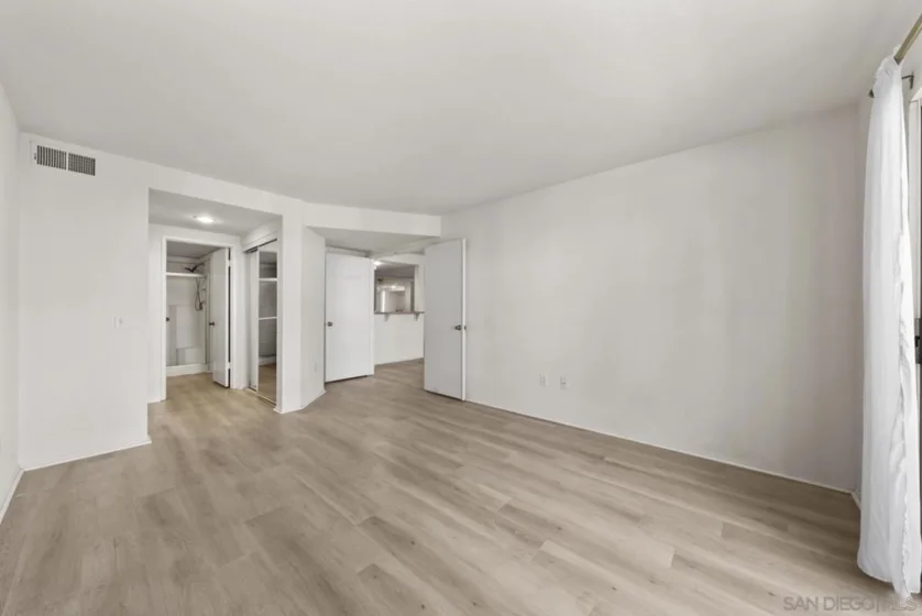 440 Ribbon Beach Way #270 photo 19
