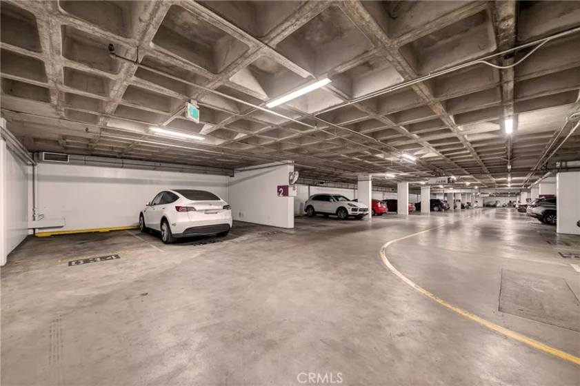 3810 Wilshire Boulevard #909 photo 29