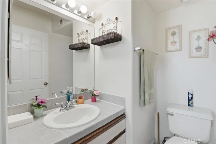 9146 Tobias Avenue #4 photo 16