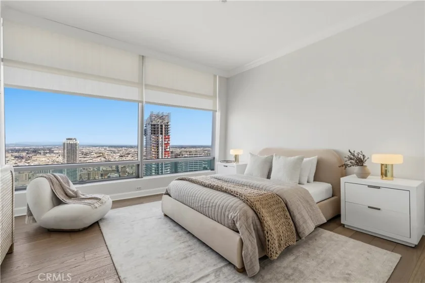 900 W Olympic Boulevard #46C photo 5