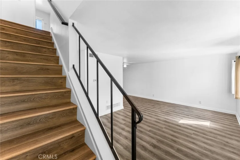 10203 Holburn photo 10