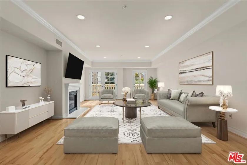 2340 Fox Hills Drive #201 photo 1