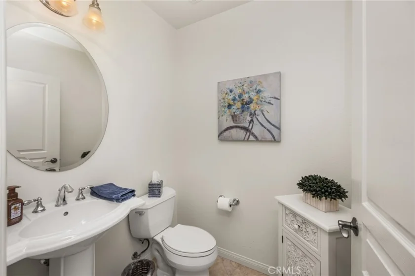 4001 Balmoral photo 35