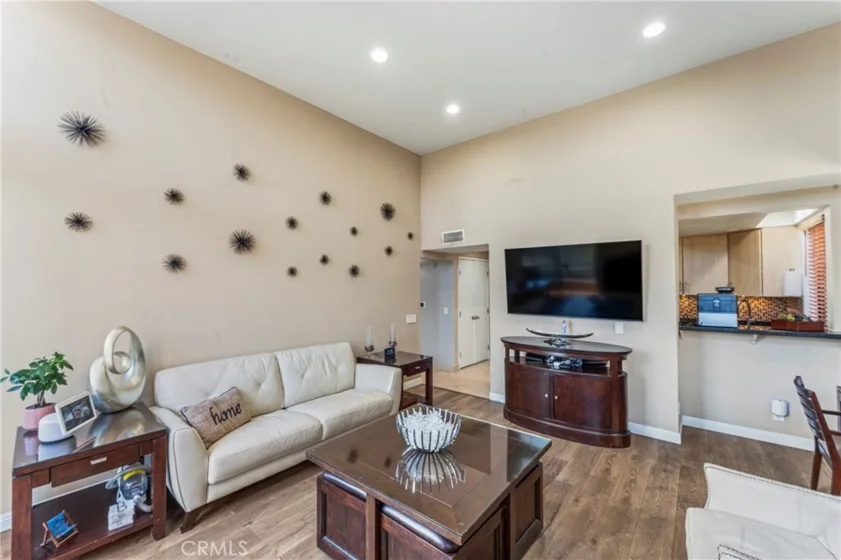 7826 Topanga Canyon Boulevard #308 photo 10