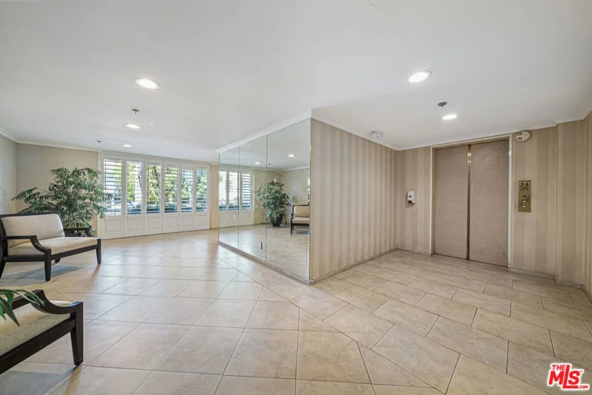 10650 Holman Avenue #308 photo 3