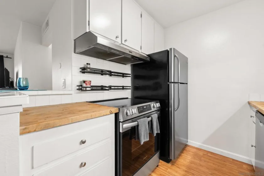6202 Friars Road #215 photo 3