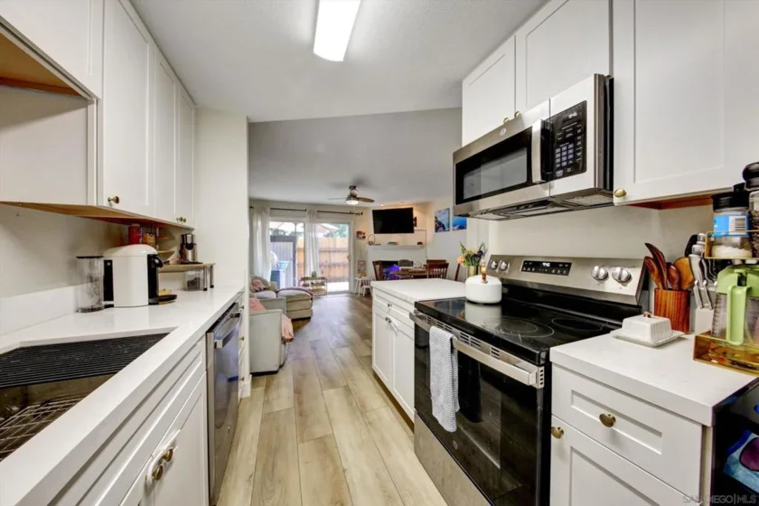 4777 Seminole Drive #119 photo 14