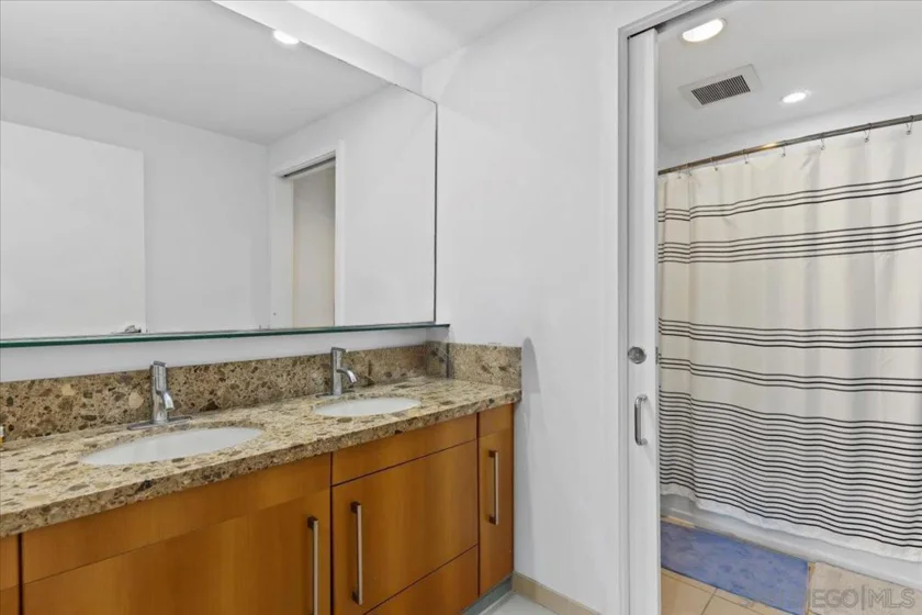 350 11th Avenue #620 photo 17
