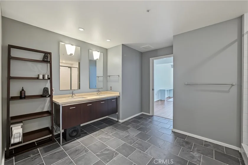 1155 S S Grand Avenue #1601 photo 15