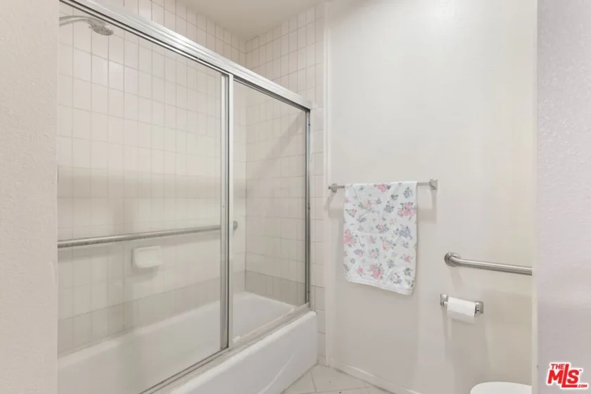267 S San Pedro Street #623 photo 21