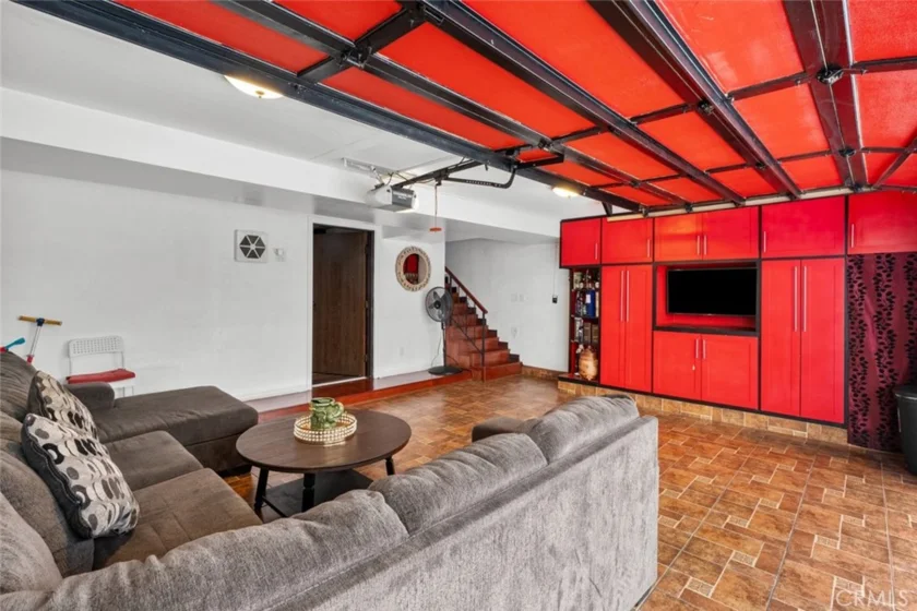 427 Thompson Avenue #2 photo 1