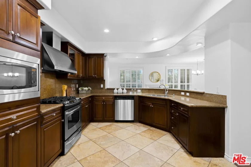13031 Villosa Place #142 photo 5