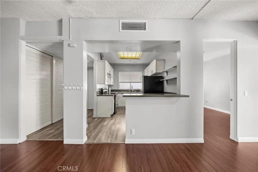 985 E California #306 photo 17