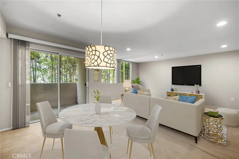 4501 Cedros #220 photo 3