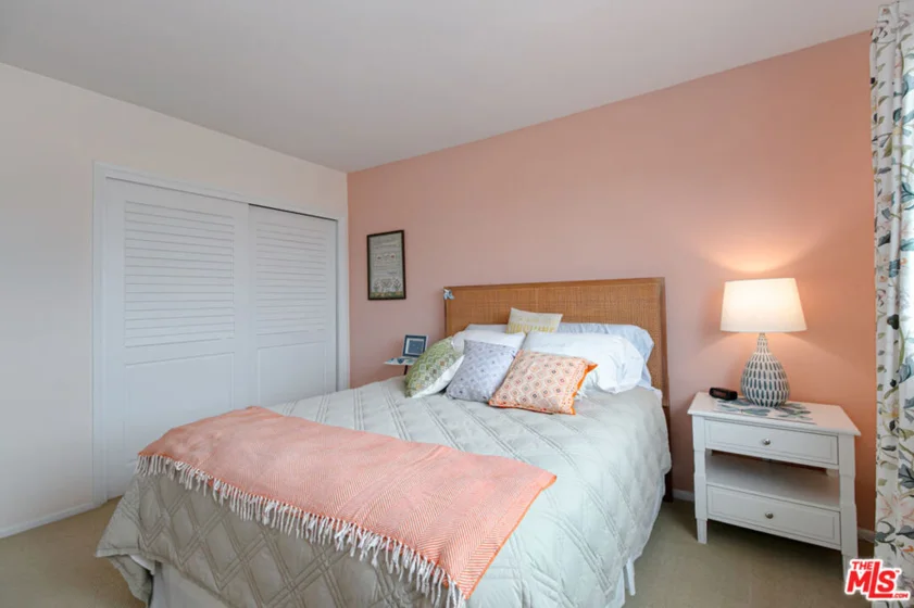2332 Fox Hills Drive #305 photo 18