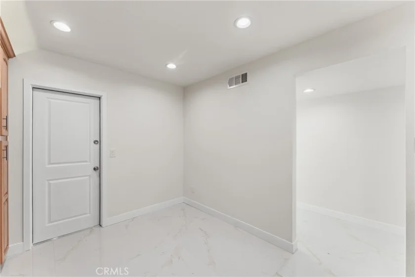 77 Barmore Court photo 14