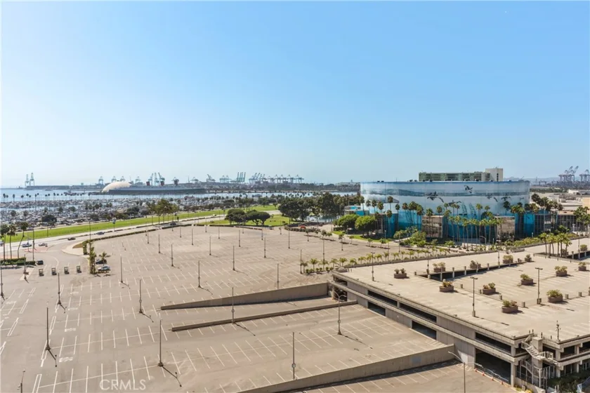 525 E Seaside #710 photo 36