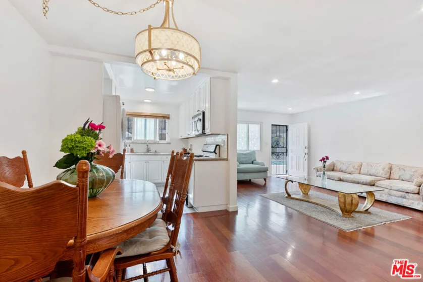 823 Java Avenue #4 photo 1