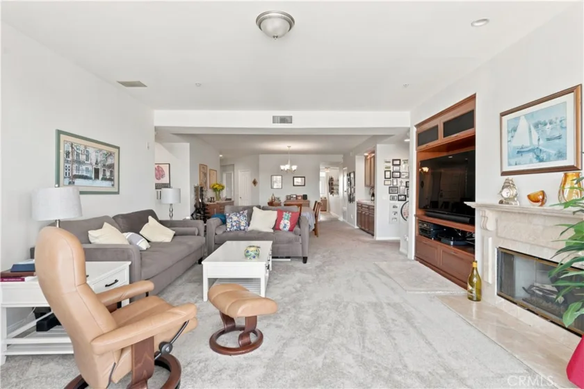 4167 Warner #205 photo 8