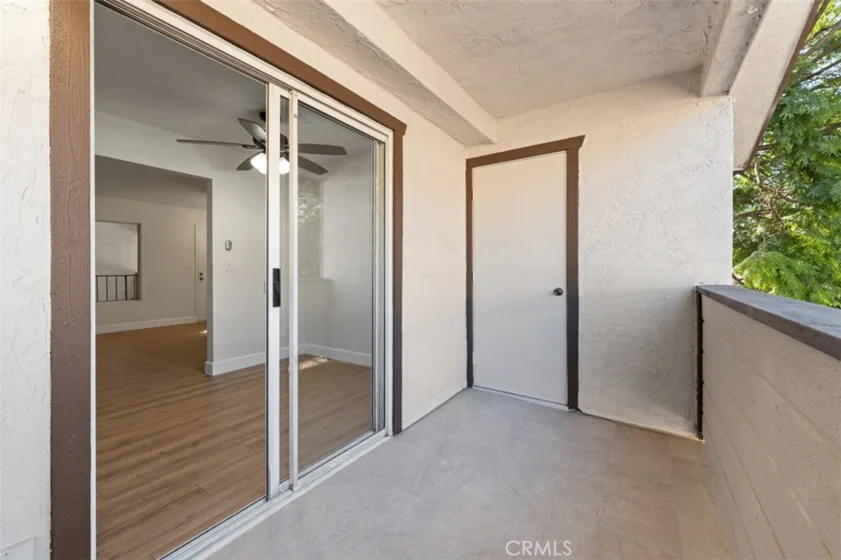 569 E Street #1 photo 17