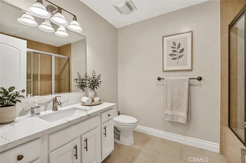 1444 S Point View Street #PH 307 photo 10