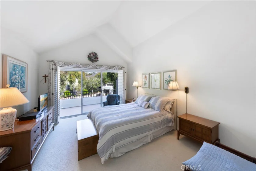 8 Longbourn Aisle photo 26