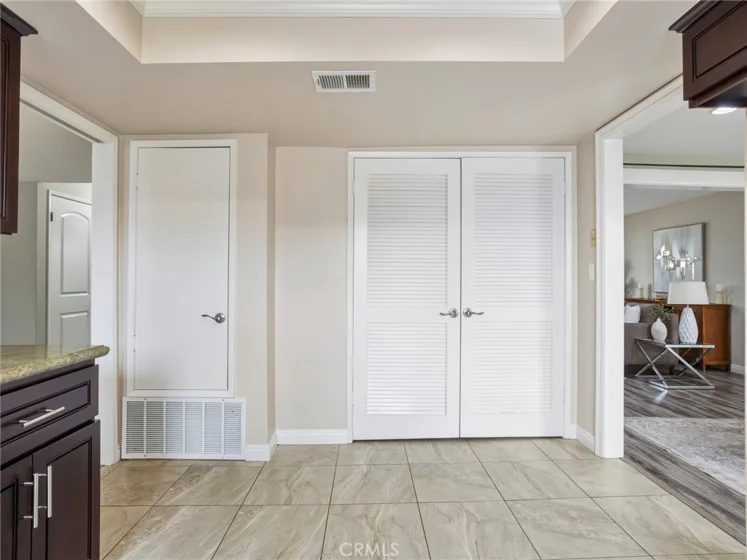 635 E Elmwood Avenue #203 photo 5