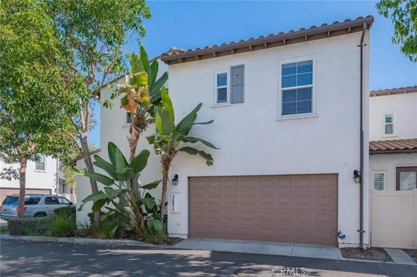 255 N Santa Maria Street photo 4