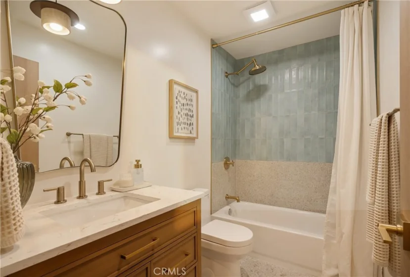 7234 S Marina Pacifica photo 5
