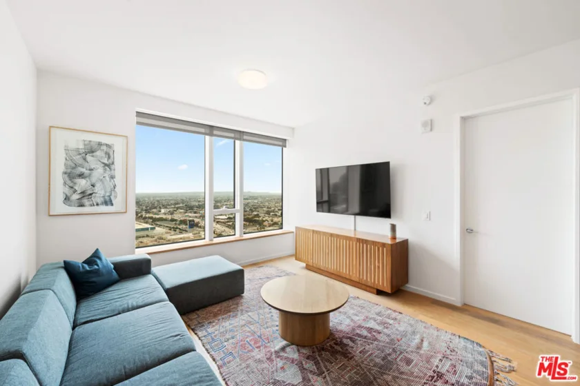 889 Francisco Street #3401 photo 31