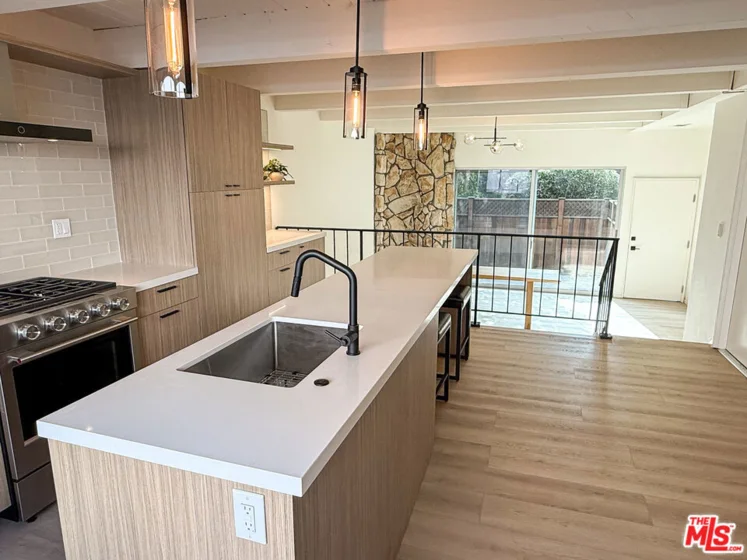 6639 Green Valley Circle photo 4