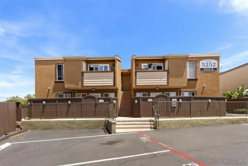 5252 Balboa Arms Drive #280 photo 4