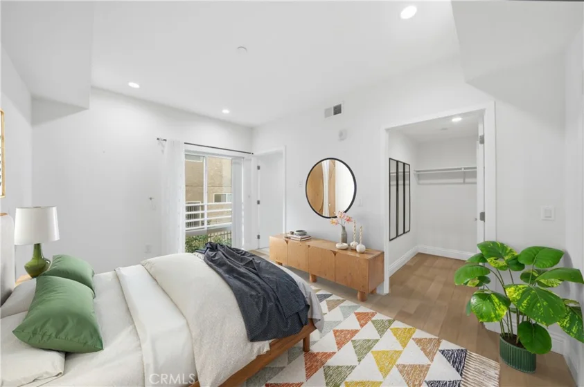 2939 Leeward Avenue #311 photo 2