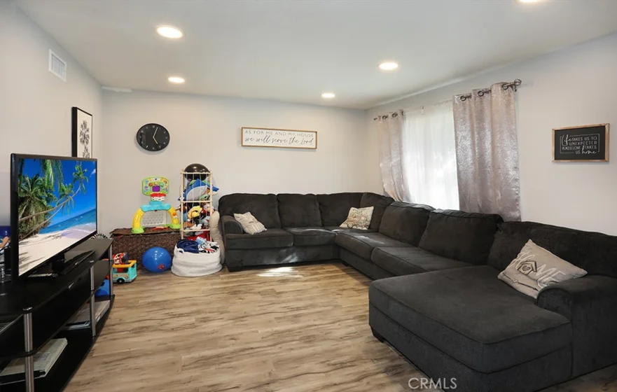 212 N Kodiak, #a photo 4