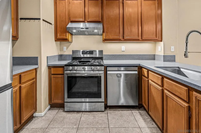 41885 Davenport Way #C photo 22