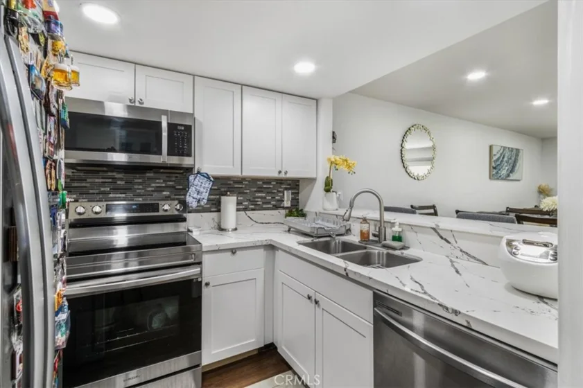 278 N Wilshire #129 photo 9