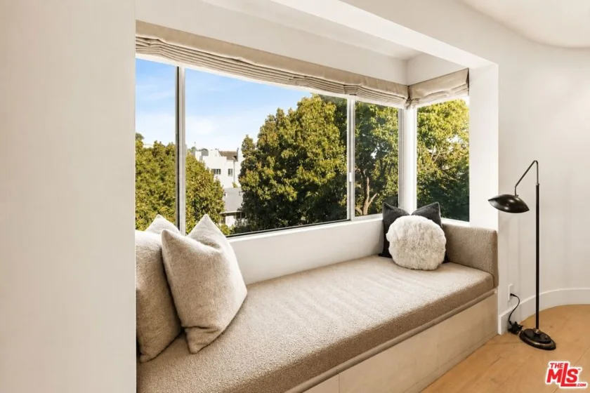 930 California Avenue #301 photo 15