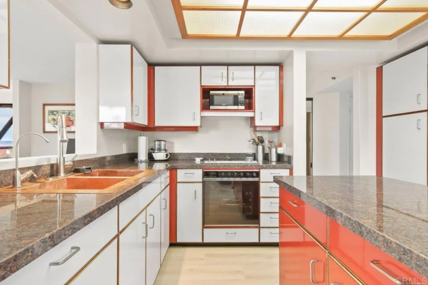 230 W Laurel Street #506 photo 17