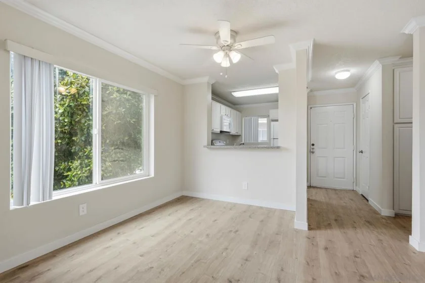 7425 Charmant #2902 photo 50