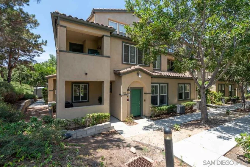 1373 Cassiopeia Lane photo 1