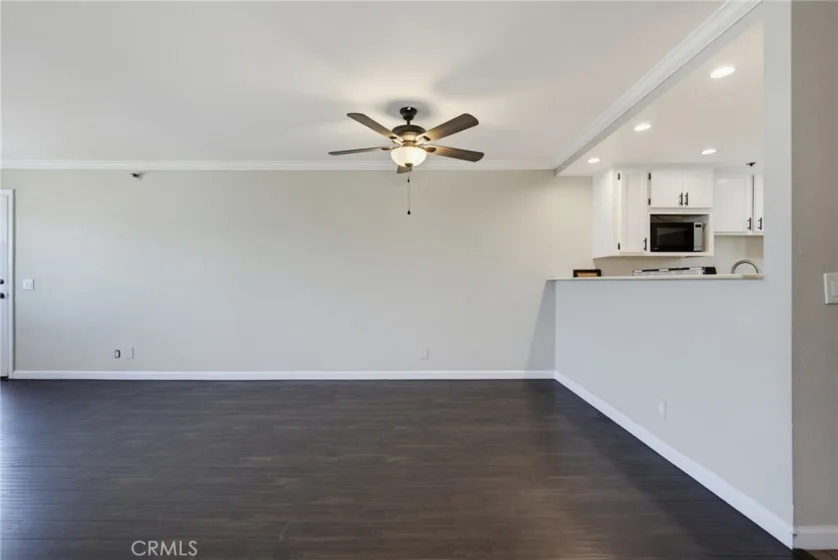 726 Elm Avenue #403 photo 13