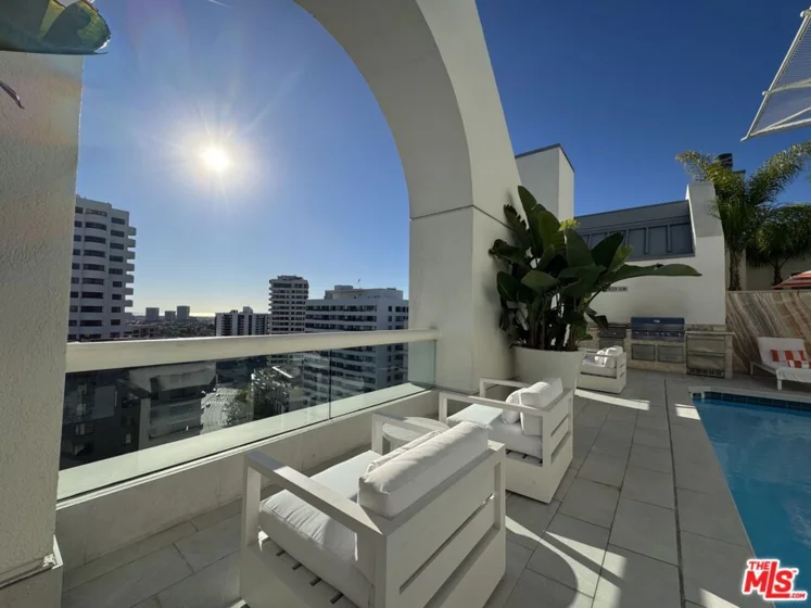 10520 Wilshire Boulevard #701 photo 30