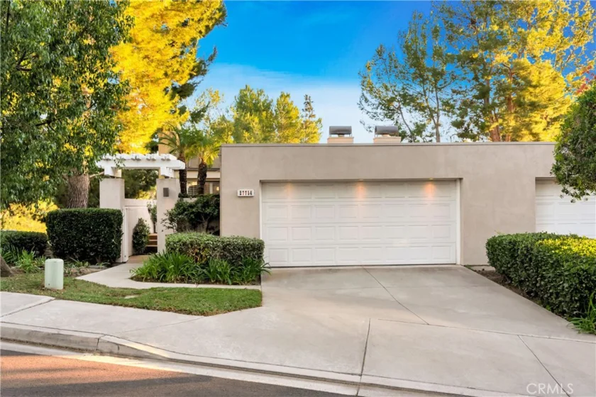 27754 Pinehurst photo 1
