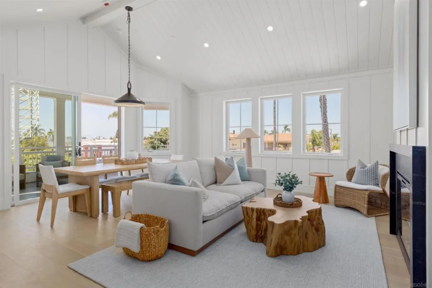 747 Orange Avenue #303 photo 1