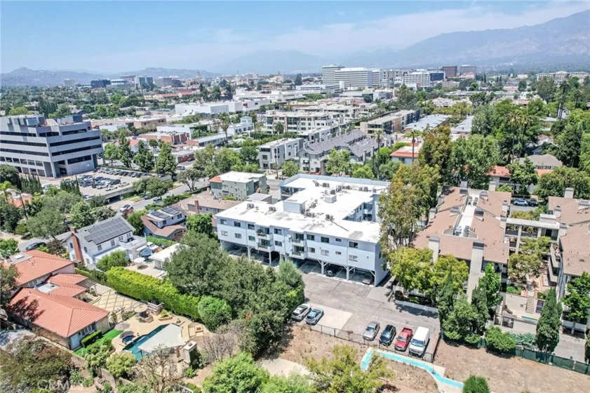972 E California #202 photo 31
