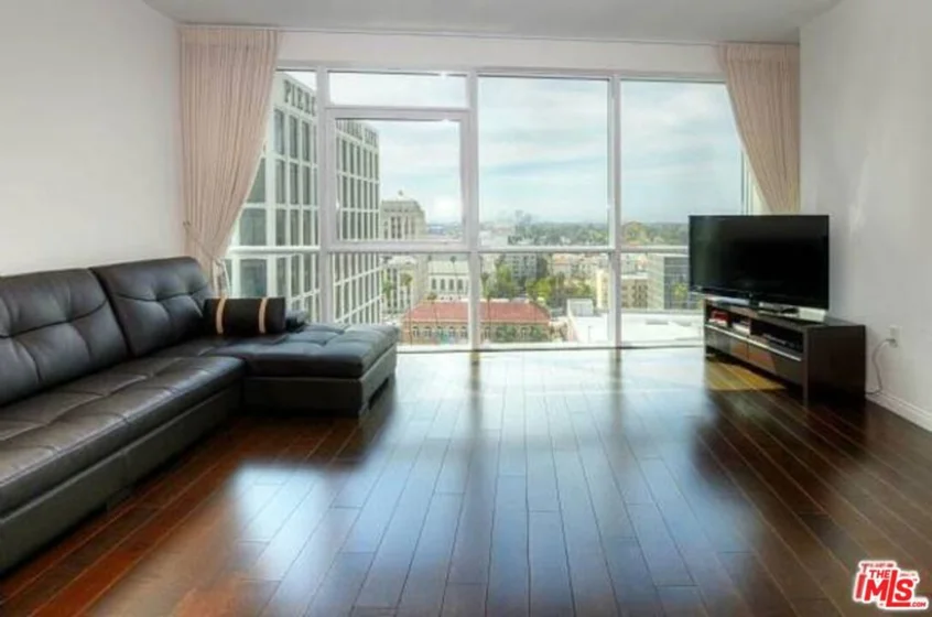 3785 Wilshire Boulevard #908 photo 29