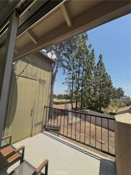 2548 Avenida Del Vista #T 202 photo 8