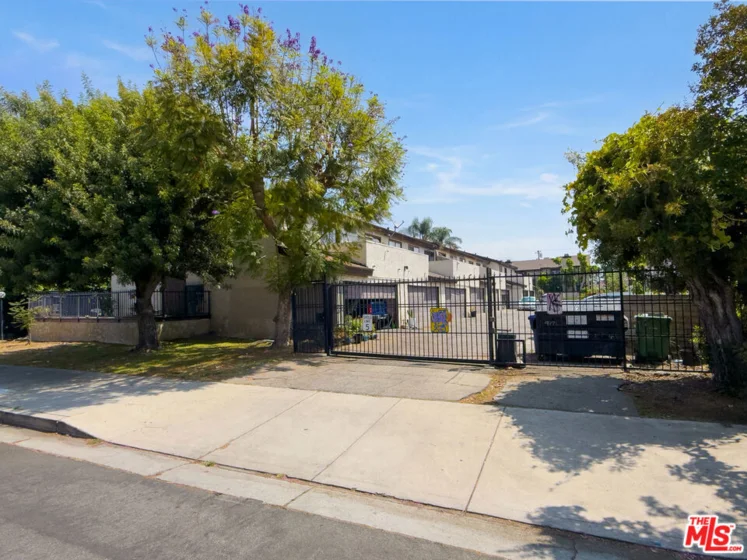 9376 Moonbeam Avenue #9 photo 16