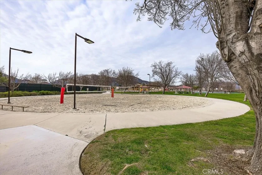 44972 Bellflower photo 20